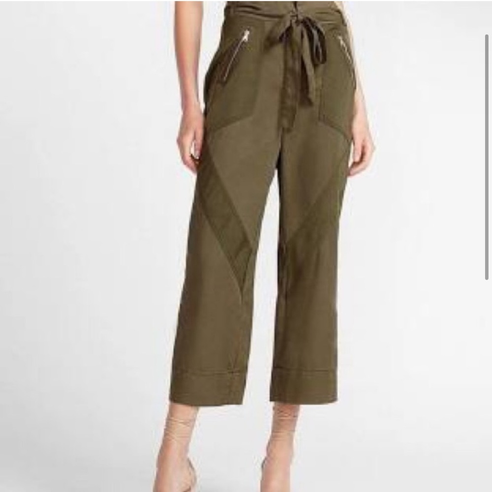 Express Extreme High Rise Utility Pant. Size Medium - Picture 2 of 7